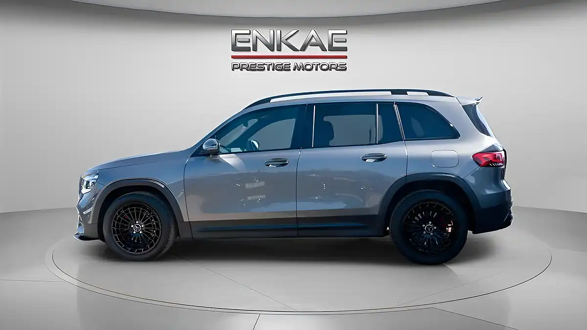 Used 2023 Mercedes-Benz Glb AMG Line (premium) Grey - Interior and Exterior details 6