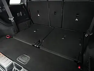 Used 2023 Mercedes-Benz Glb Premium Plus Cosmos Black - Interior and Exterior details 13