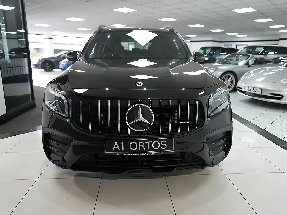 Used 2023 Mercedes-Benz Glb Premium Plus Cosmos Black - Interior and Exterior details 2