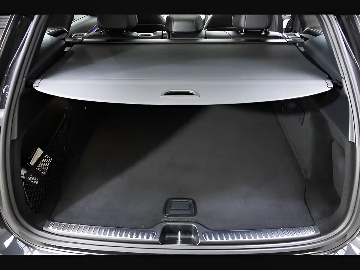 Used 2023 Mercedes-Benz Glc AMG Line (premium Plus) Grey - Interior and Exterior details 18