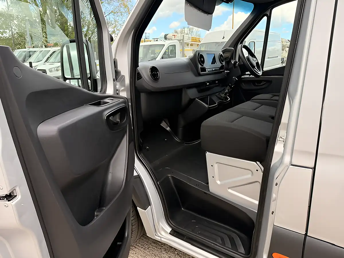 Used 2023 Mercedes Benz Sprinter 315 Premium Silver - Interior and Exterior details 16