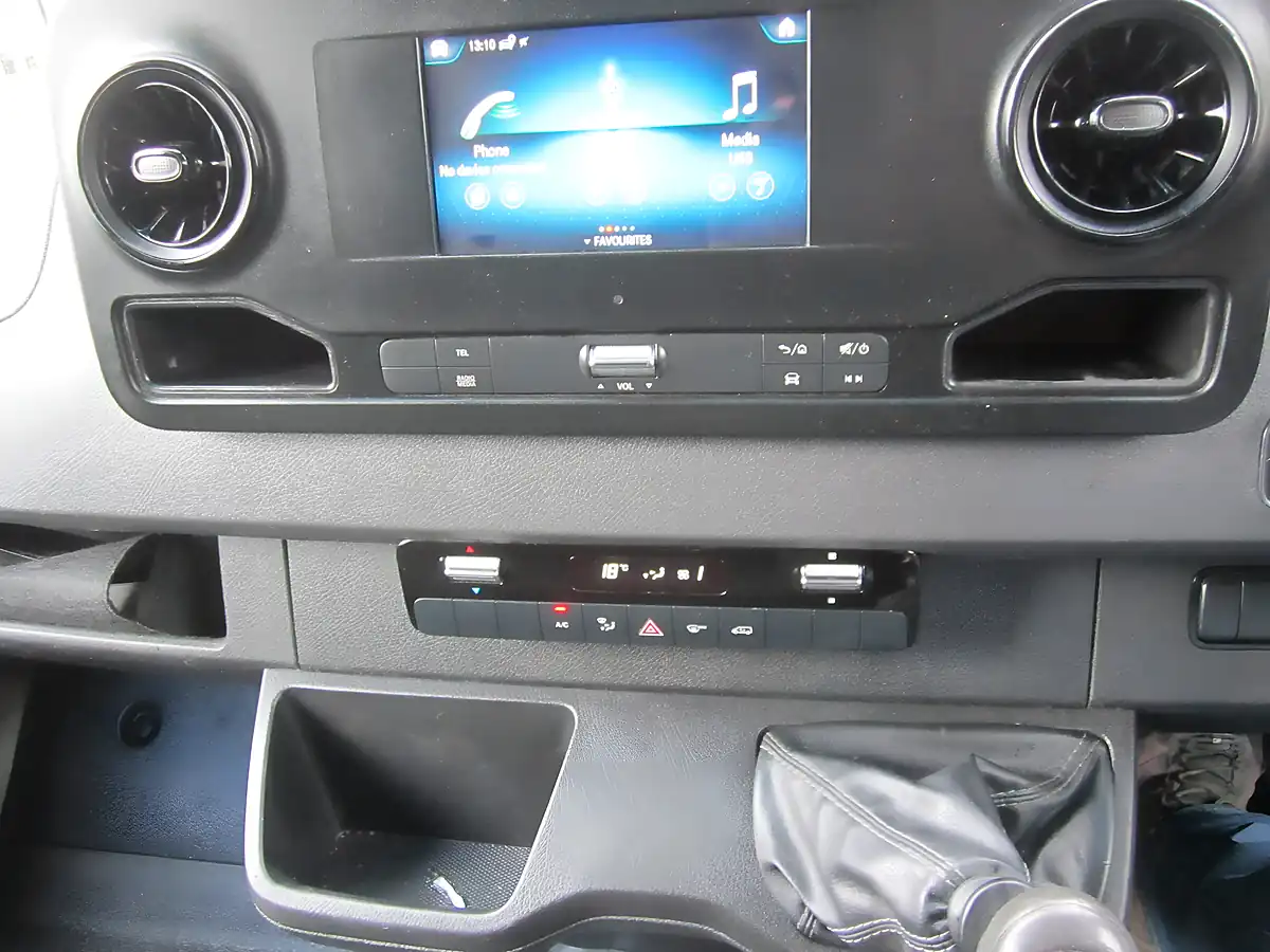 Used 2023 Mercedes-Benz Sprinter 315 Progressive White - Interior and Exterior details 14