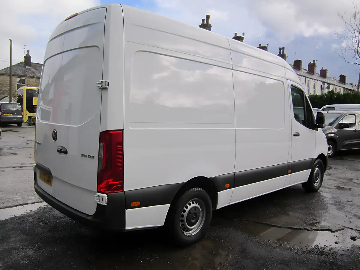 Used 2023 Mercedes-Benz Sprinter 315 Progressive White - Interior and Exterior details 7