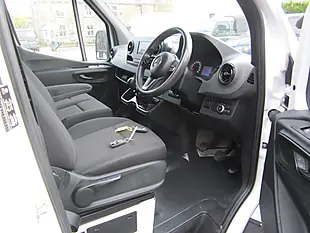 Used 2023 Mercedes-Benz Sprinter 315 Progressive White - Interior and Exterior details 9