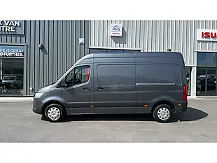 Used 2023 Mercedes-Benz Sprinter Premium Grey - Interior and Exterior details 9