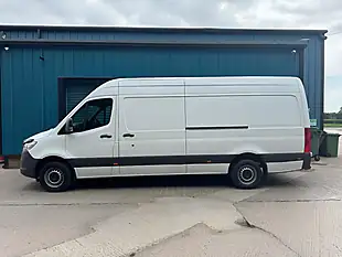 Used 2023 Mercedes-Benz Sprinter Progressive White - Interior and Exterior details 11