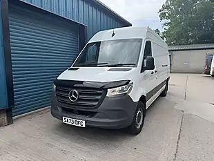 Used 2023 Mercedes-Benz Sprinter Progressive White - Interior and Exterior details 12
