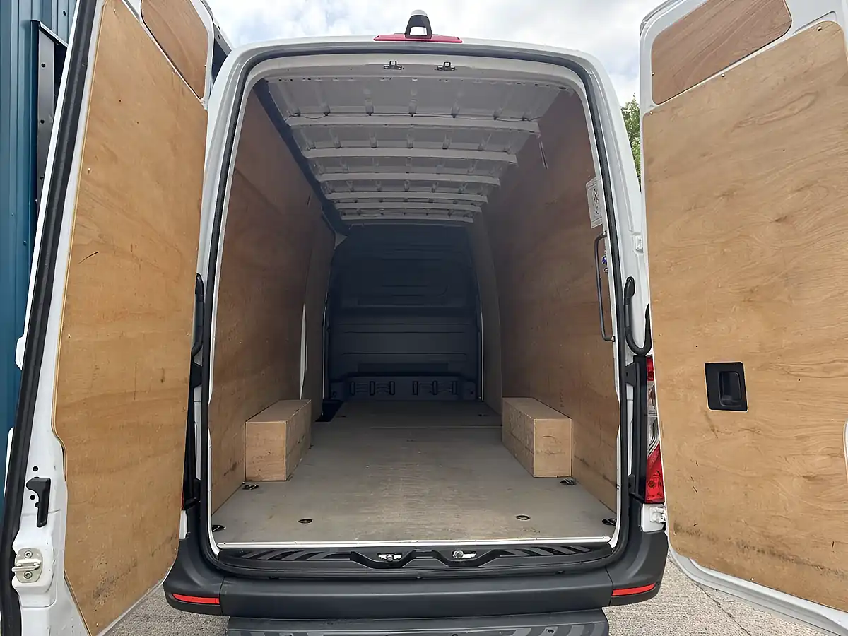 Used 2023 Mercedes-Benz Sprinter Progressive White - Interior and Exterior details 15