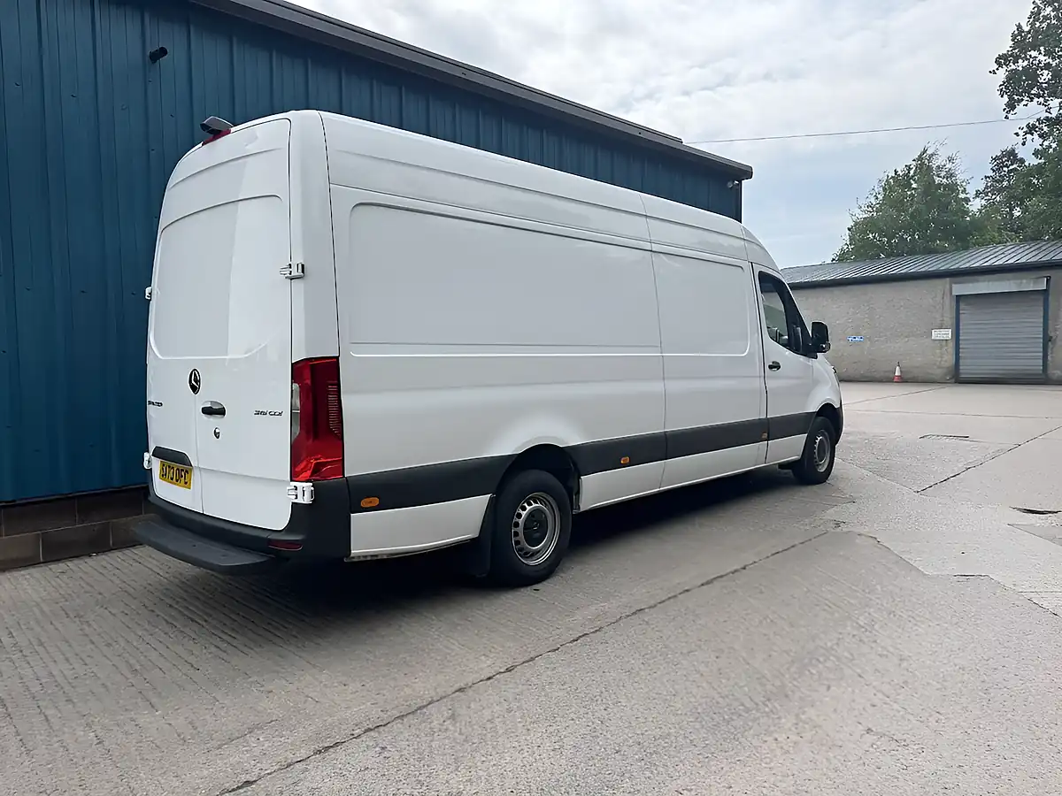 Used 2023 Mercedes-Benz Sprinter Progressive White - Interior and Exterior details 8