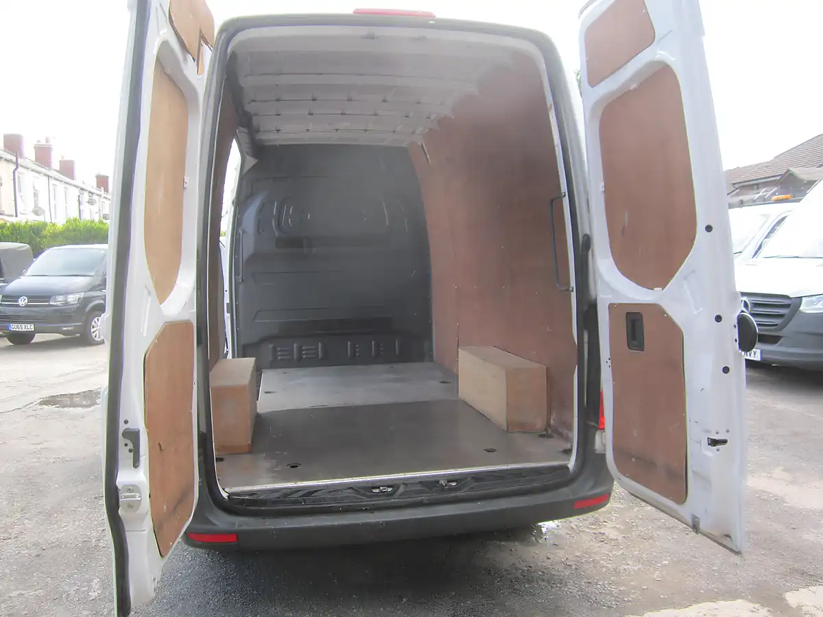 Used 2023 Mercedes-Benz Sprinter Progressive White - Interior and Exterior details 2