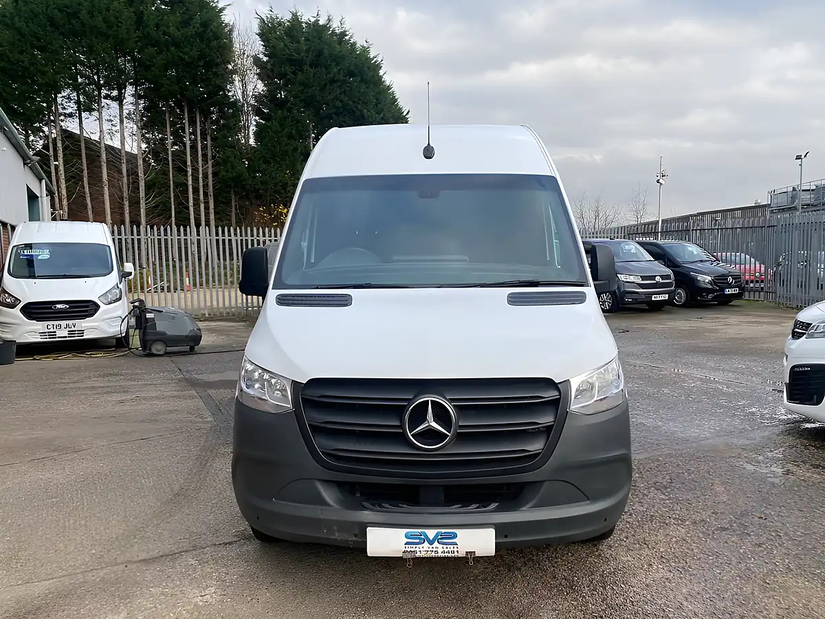 Used 2023 Mercedes-Benz Sprinter Progressive White - Interior and Exterior details 10