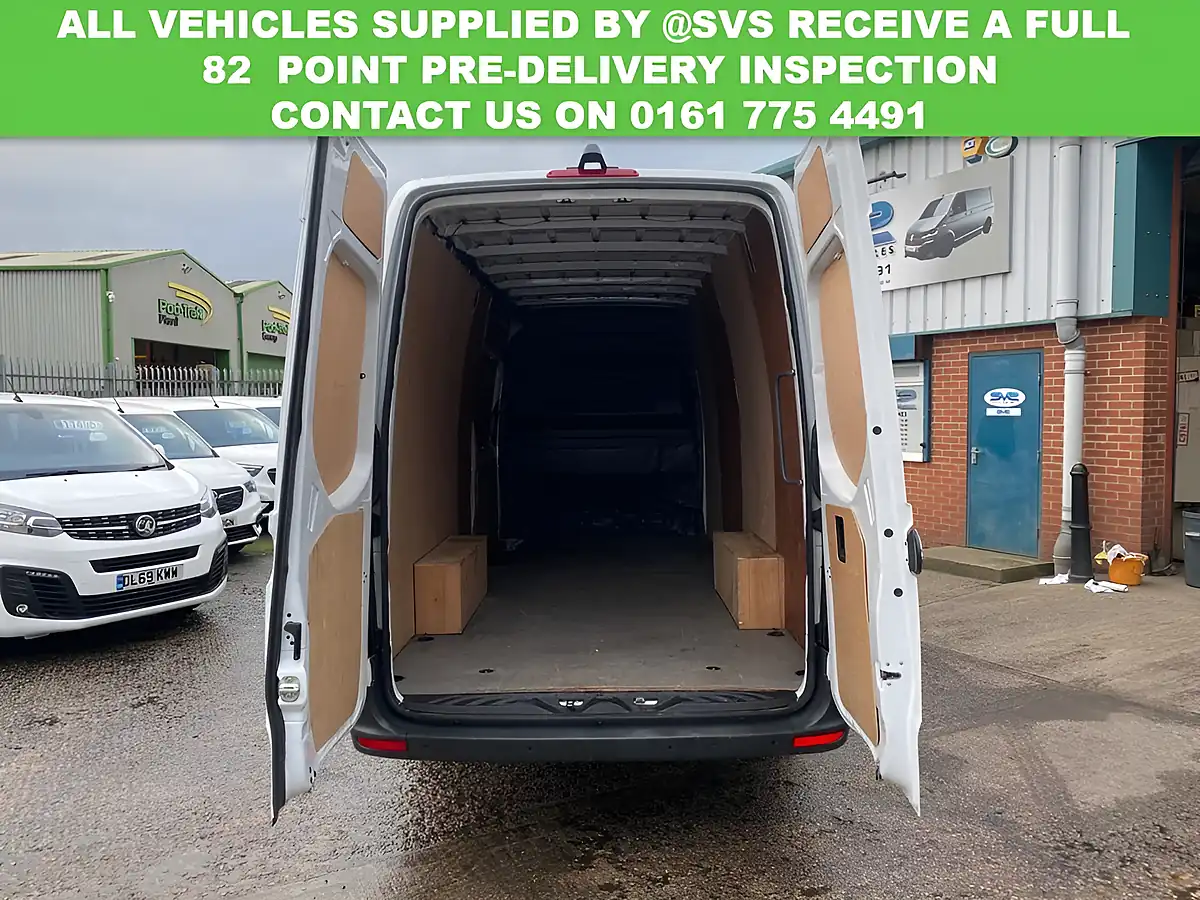Used 2023 Mercedes-Benz Sprinter Progressive White - Interior and Exterior details 4