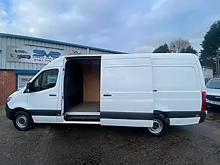 Used 2023 Mercedes-Benz Sprinter Progressive White - Interior and Exterior details 9