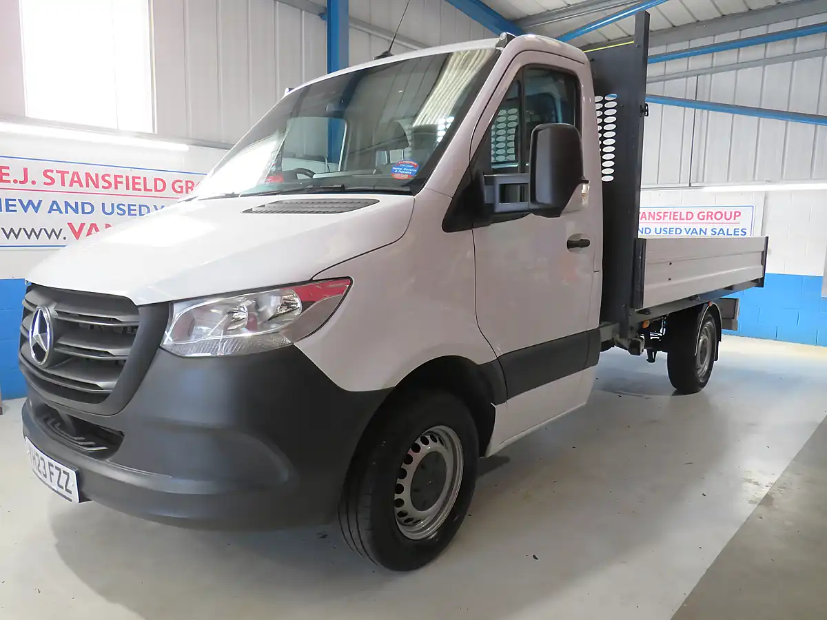 Used 2023 Mercedes-Benz Sprinter Single Cab Dropside White - Interior and Exterior details 3