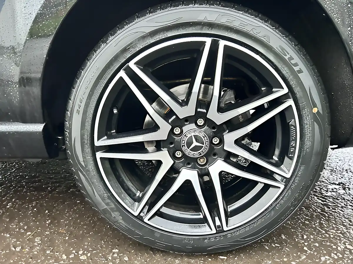 Used 2023 Mercedes-Benz V Class AMG Line Obsidian Black - Interior and Exterior details 12