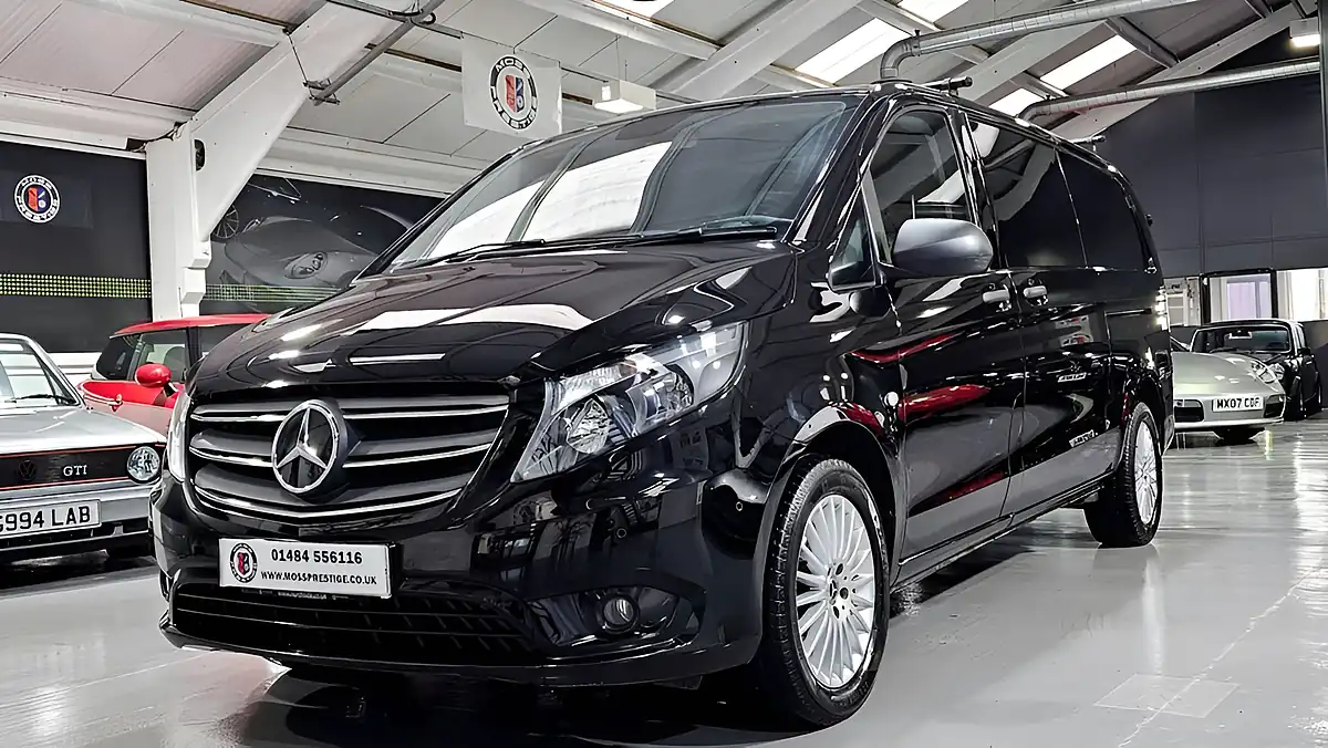 Used 2023 Mercedes-Benz Vito Premium Panel Van Black - Interior and Exterior details 8