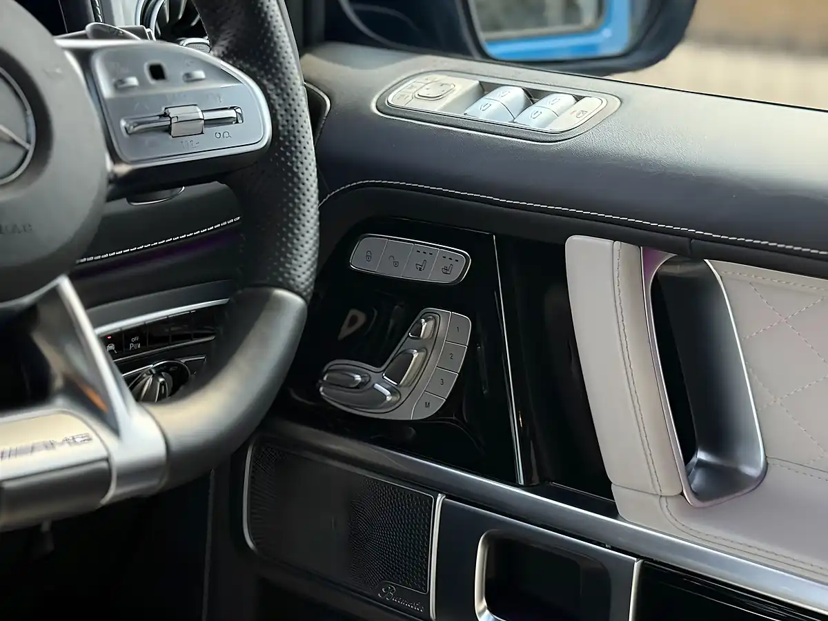 Used 2023 Mercedes G Class G63 AMG Blue - Interior and Exterior details 11