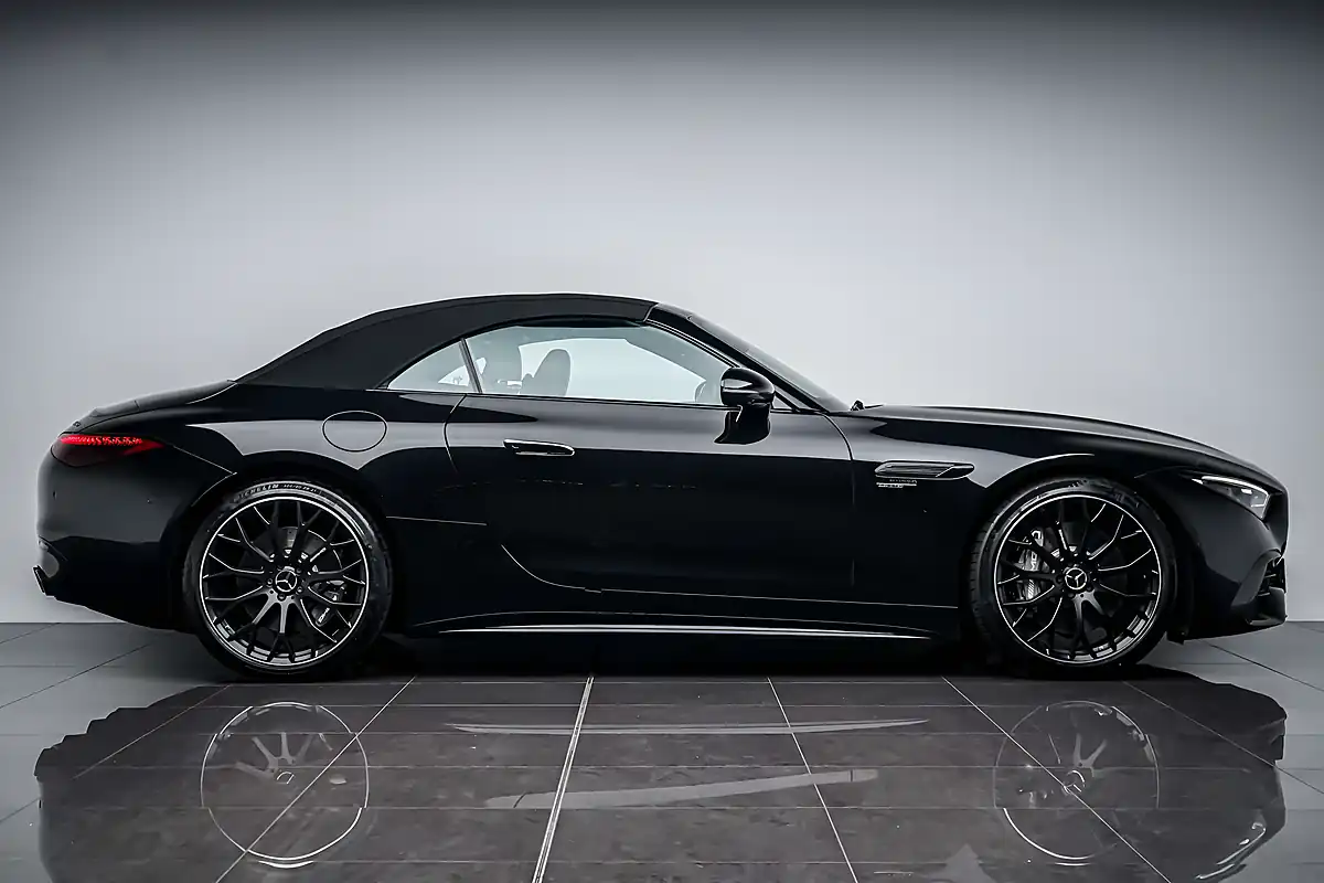 Used 2023 Mercedes Sl Premium Plus Black - Interior and Exterior details 10
