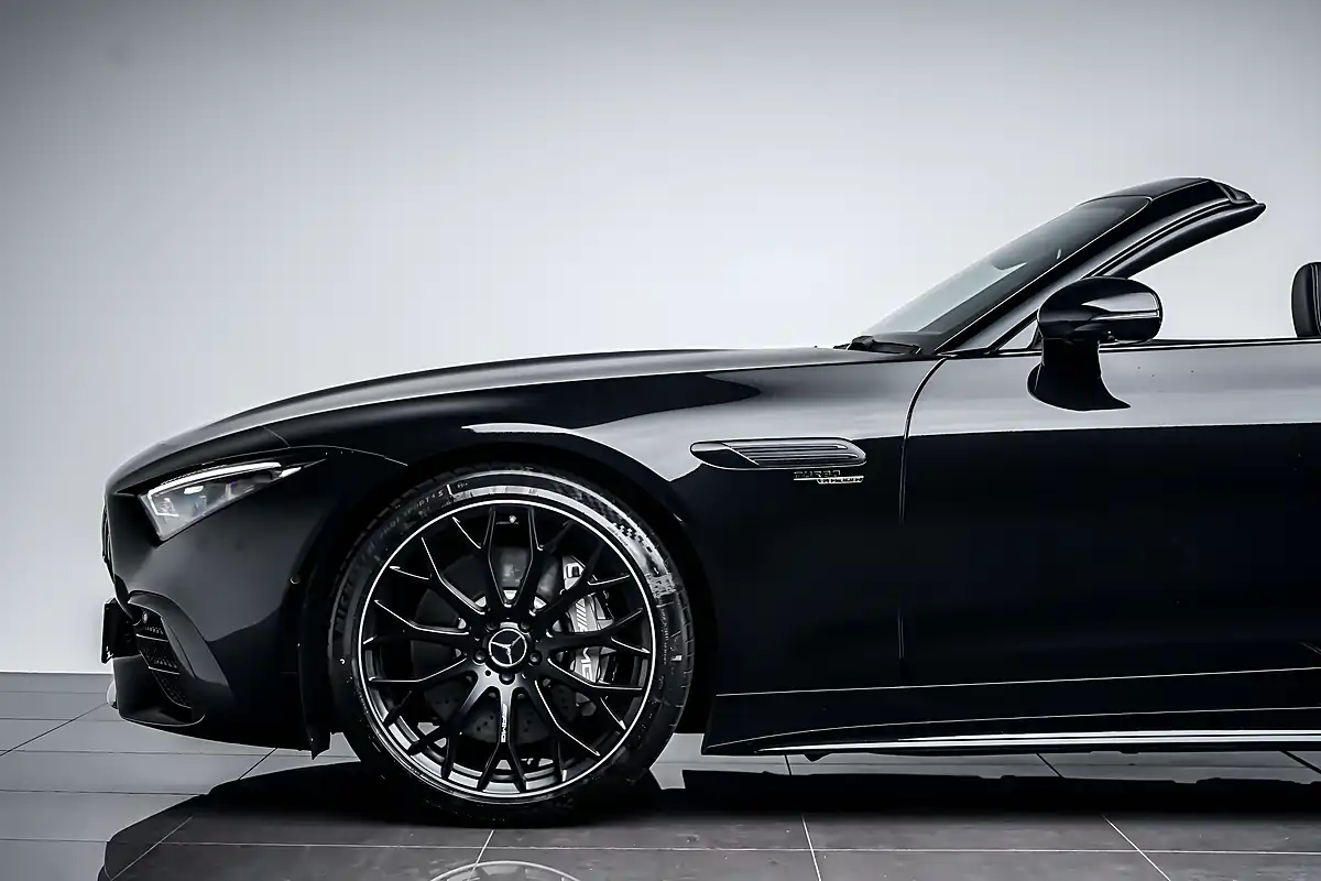 Used 2023 Mercedes Sl Premium Plus Black - Interior and Exterior details 11