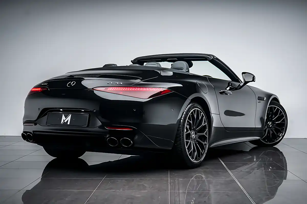 Used 2023 Mercedes Sl Premium Plus Black - Interior and Exterior details 14