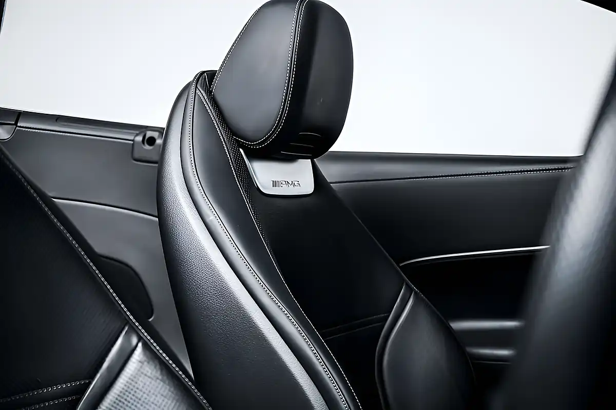 Used 2023 Mercedes Sl Premium Plus Black - Interior and Exterior details 6