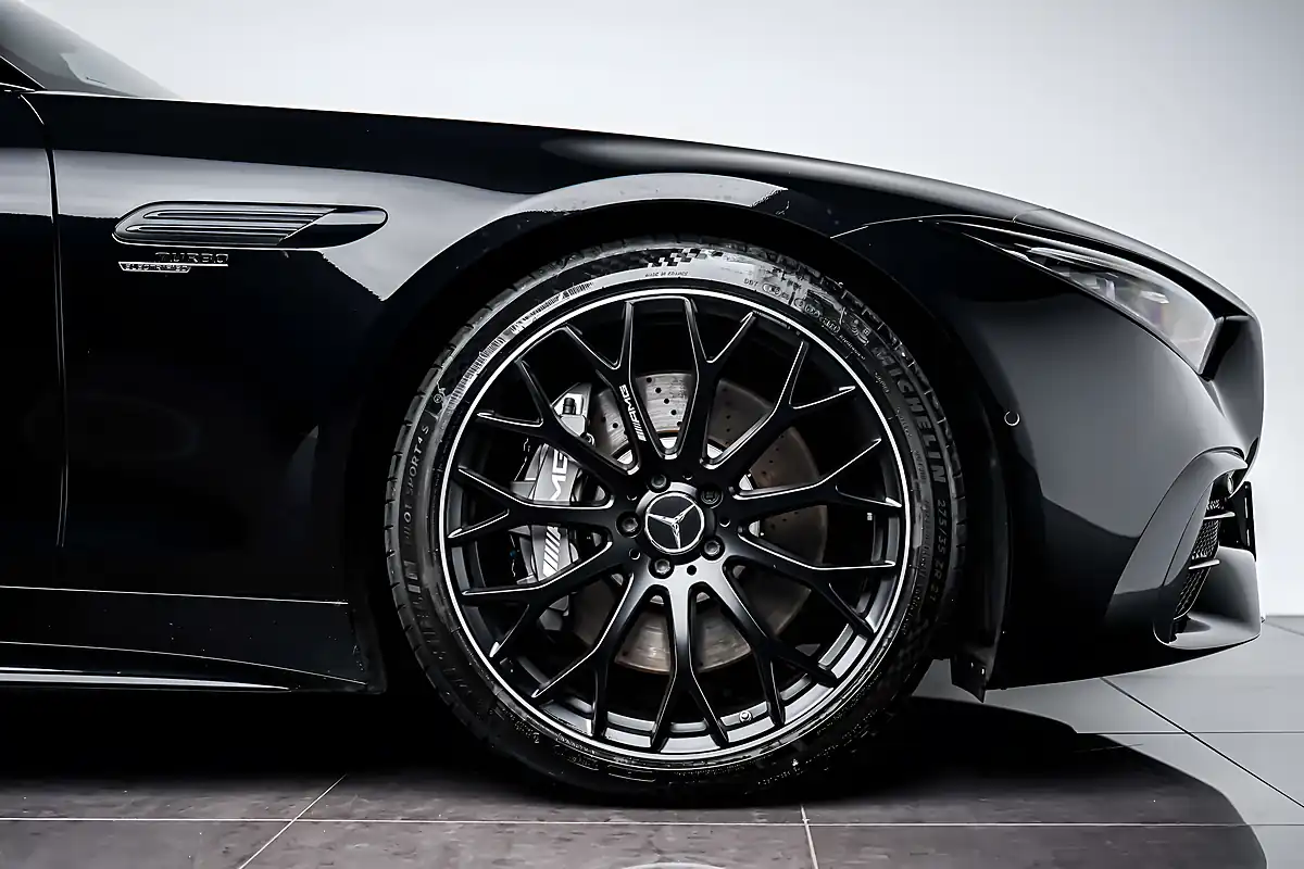 Used 2023 Mercedes Sl Premium Plus Black - Interior and Exterior details 9