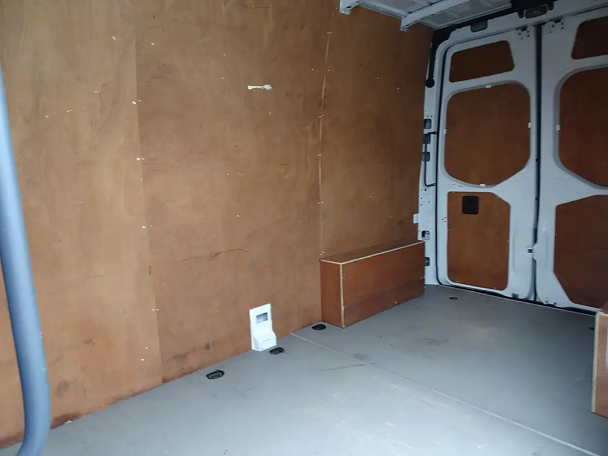 Used 2023 Mercedes Sprinter Premium Arctic White - Interior and Exterior details 12