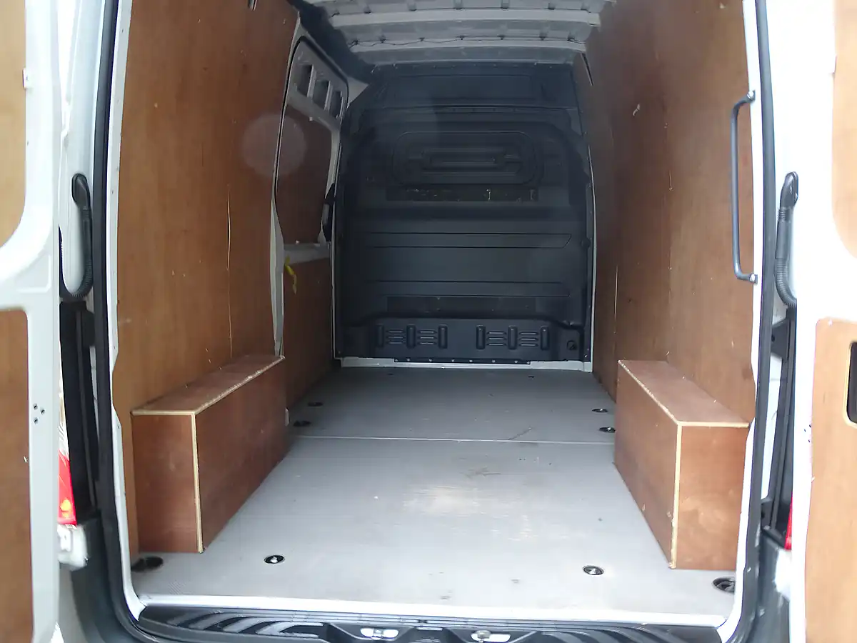 Used 2023 Mercedes Sprinter Premium Arctic White - Interior and Exterior details 9