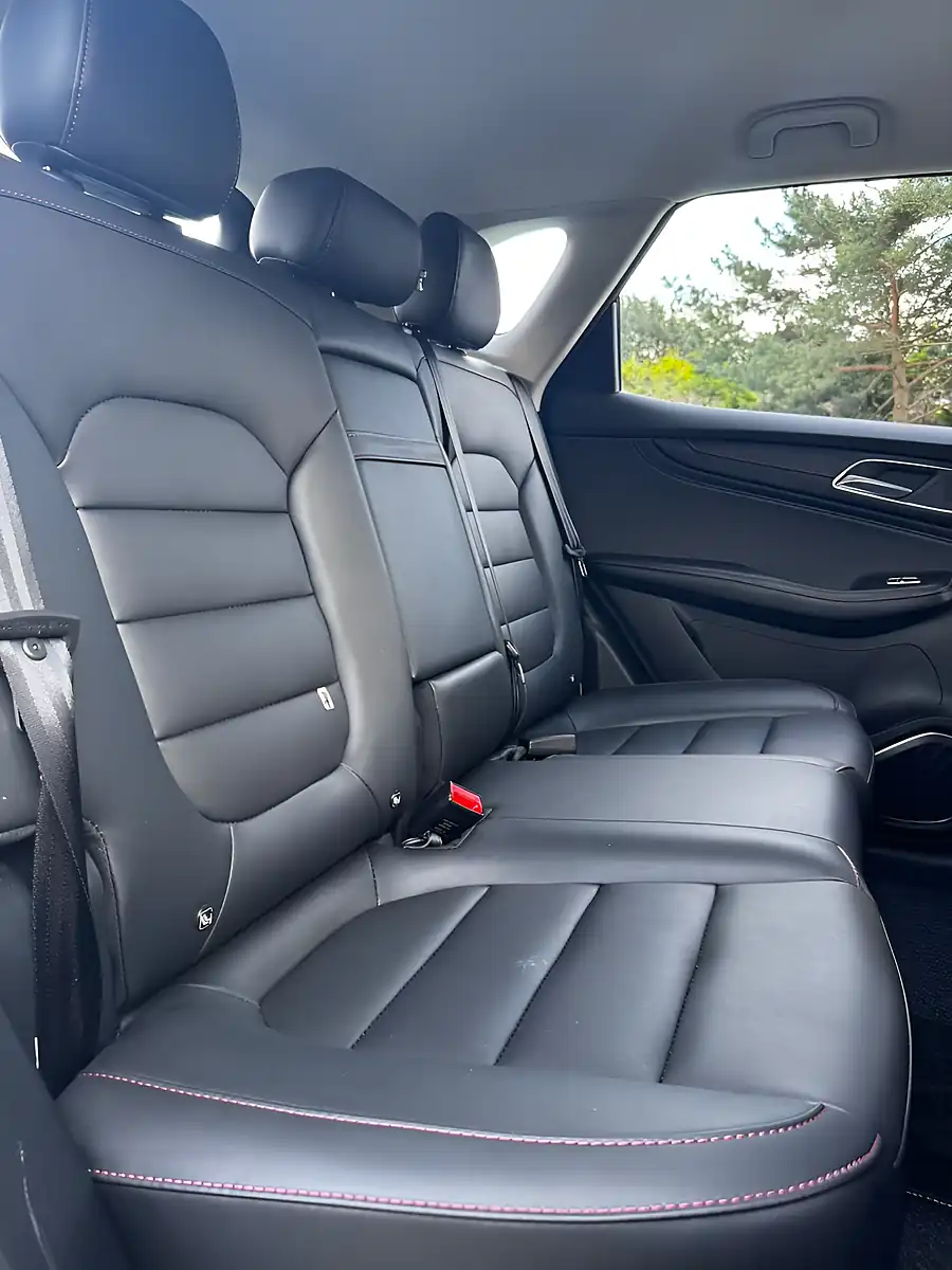 Used 2023 MG Hs Excite Black - Interior and Exterior details 15