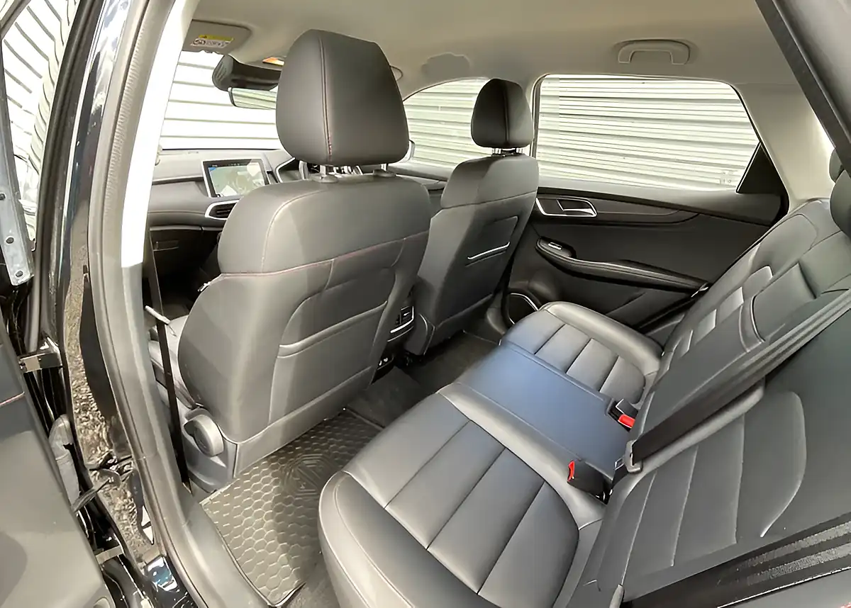 Used 2023 MG Hs Excite Black - Interior and Exterior details 17