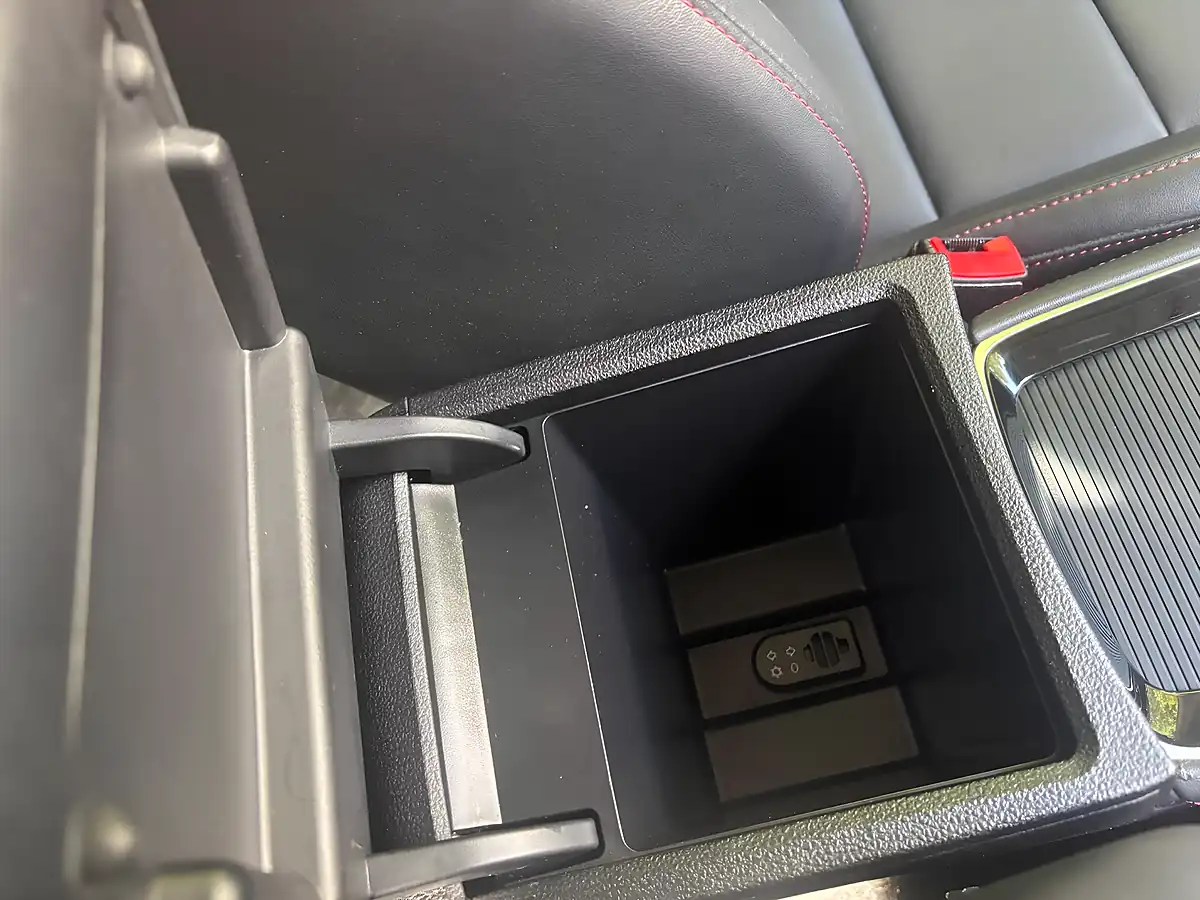 Used 2023 MG Hs Excite Red - Interior and Exterior details 19