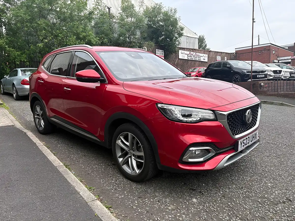Used 2023 MG Hs Excite Red - Front View