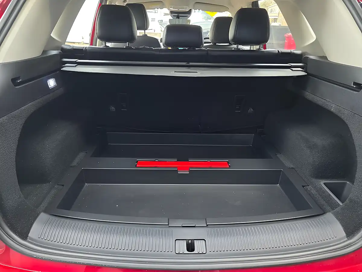 Used 2023 MG HS Excite Red - Interior and Exterior details 13