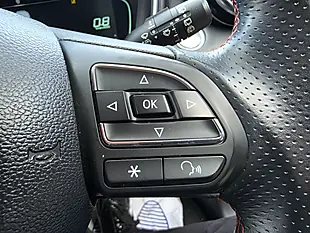 Used 2023 MG HS Excite Red - Interior and Exterior details 16