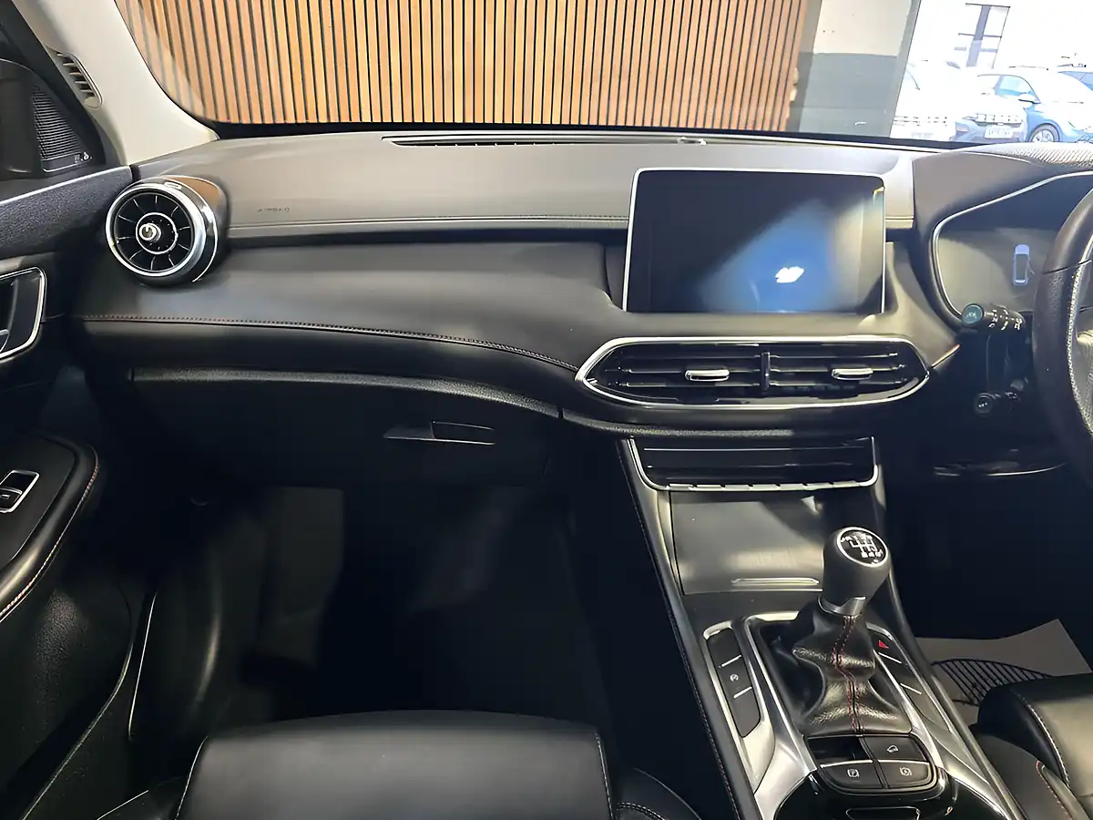 Used 2023 MG Hs Excite Silver - Interior and Exterior details 11