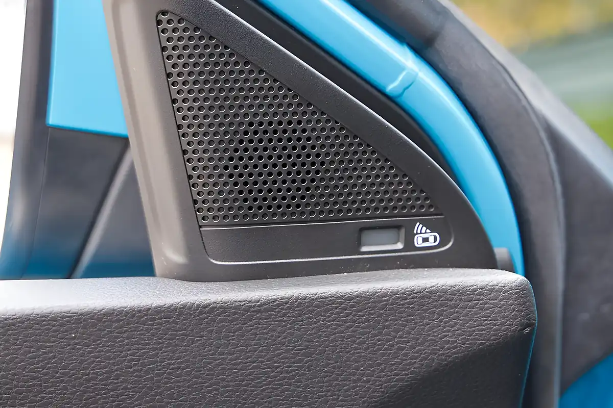 Used 2023 MG HS Exclusive Blue - Interior and Exterior details 14