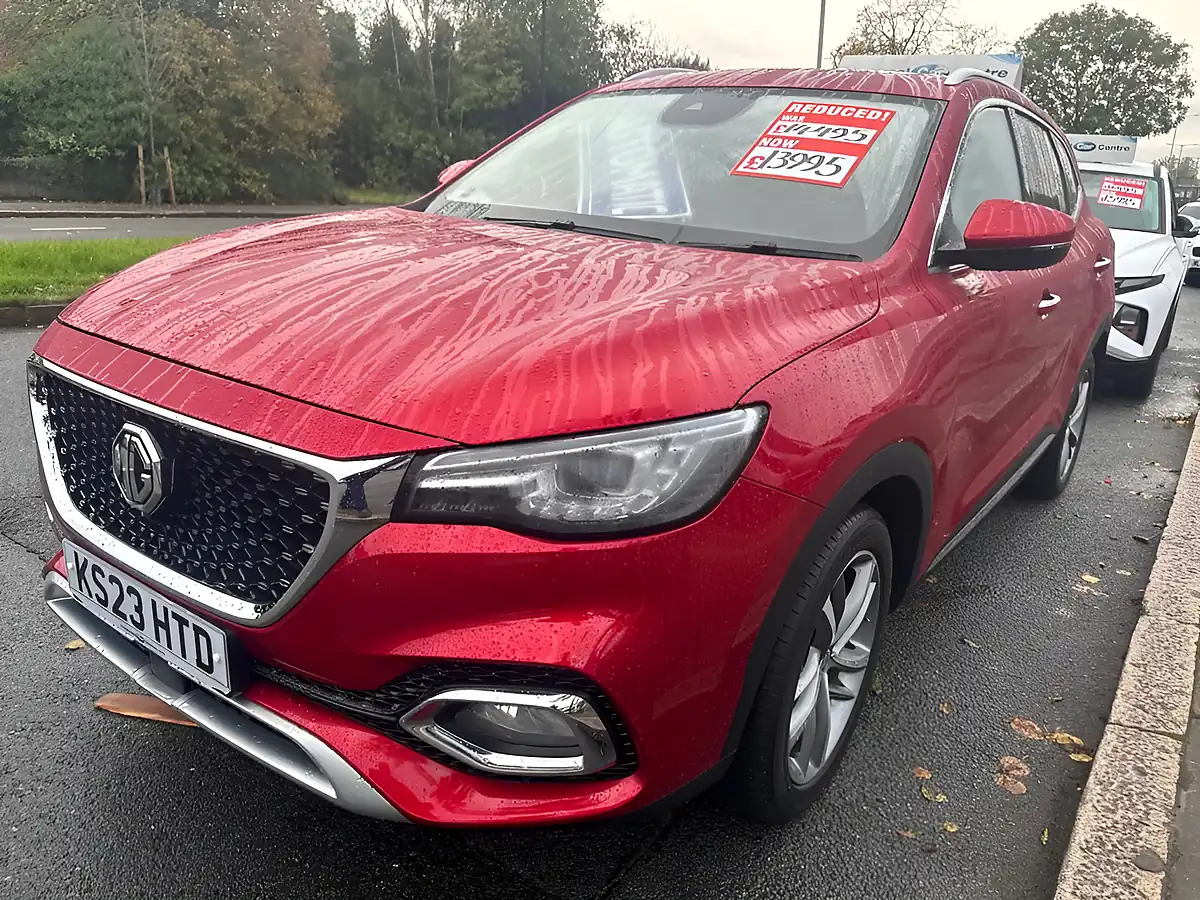 Used 2023 MG HS Exclusive Red - Interior and Exterior details 7