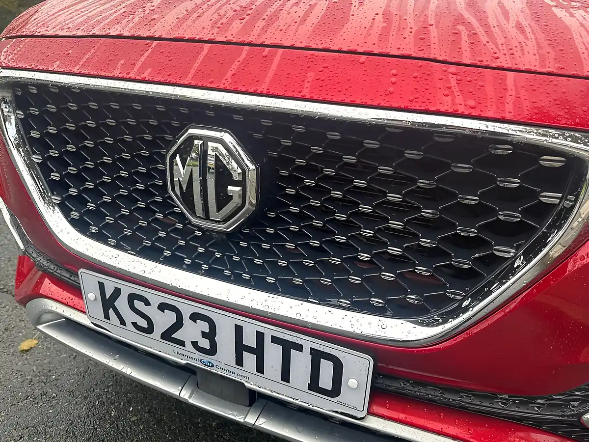 Used 2023 MG HS Exclusive Red - Interior and Exterior details 9