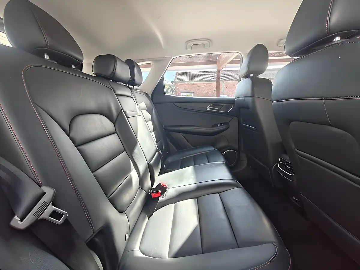Used 2023 MG HS Se Black - Interior and Exterior details 14
