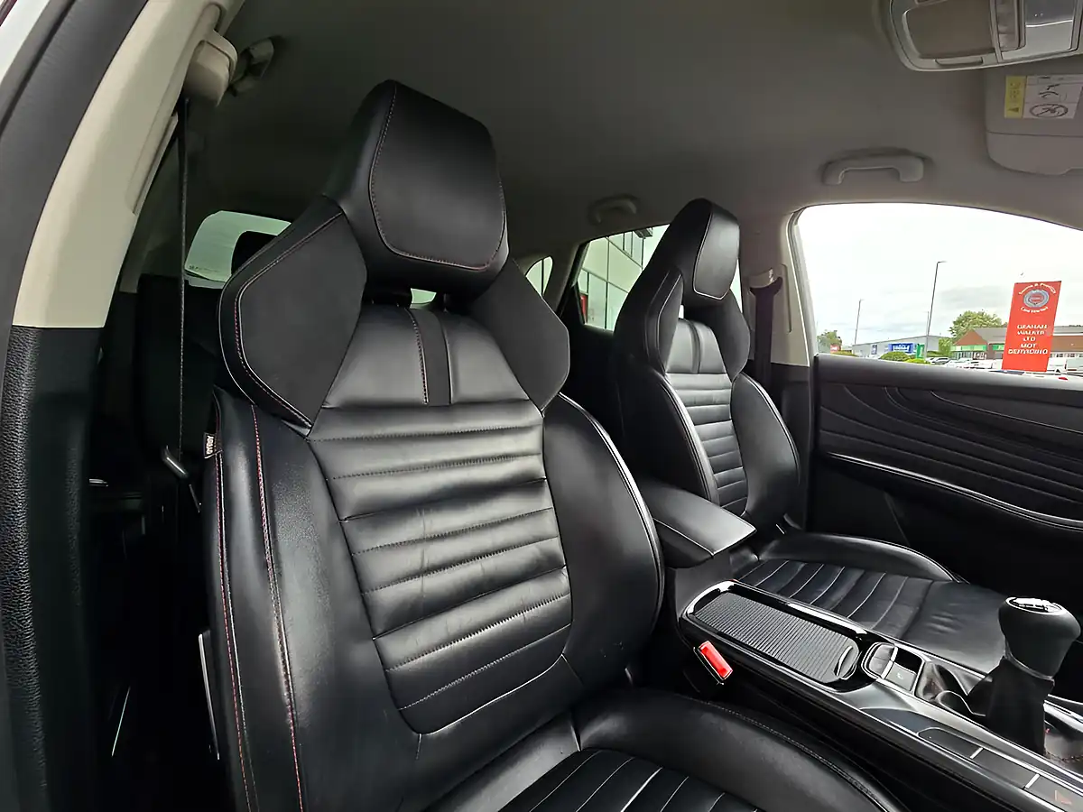 Used 2023 MG HS Trophy Arctic White - Interior and Exterior details 13