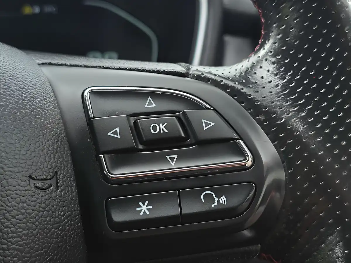 Used 2023 MG HS Trophy Arctic White - Interior and Exterior details 14