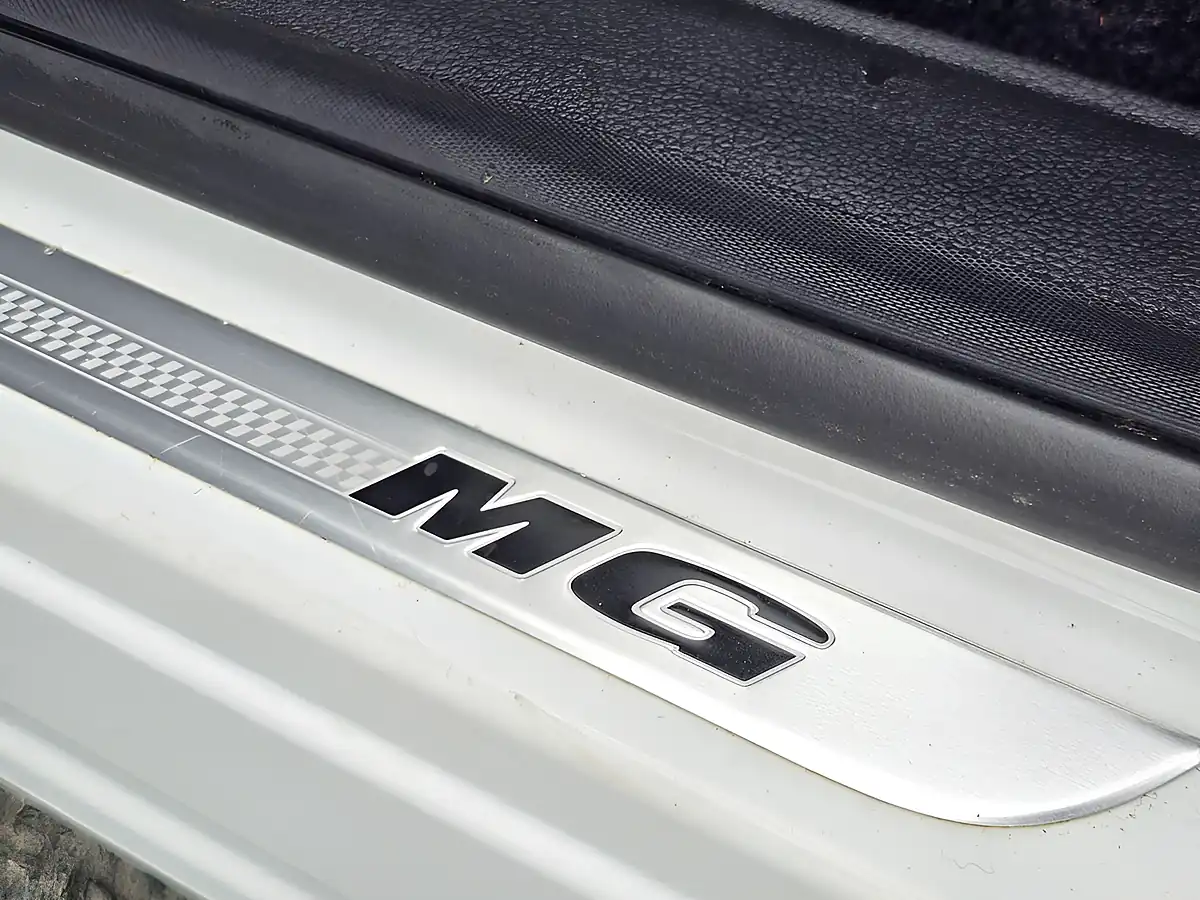 Used 2023 MG HS Trophy Arctic White - Interior and Exterior details 15