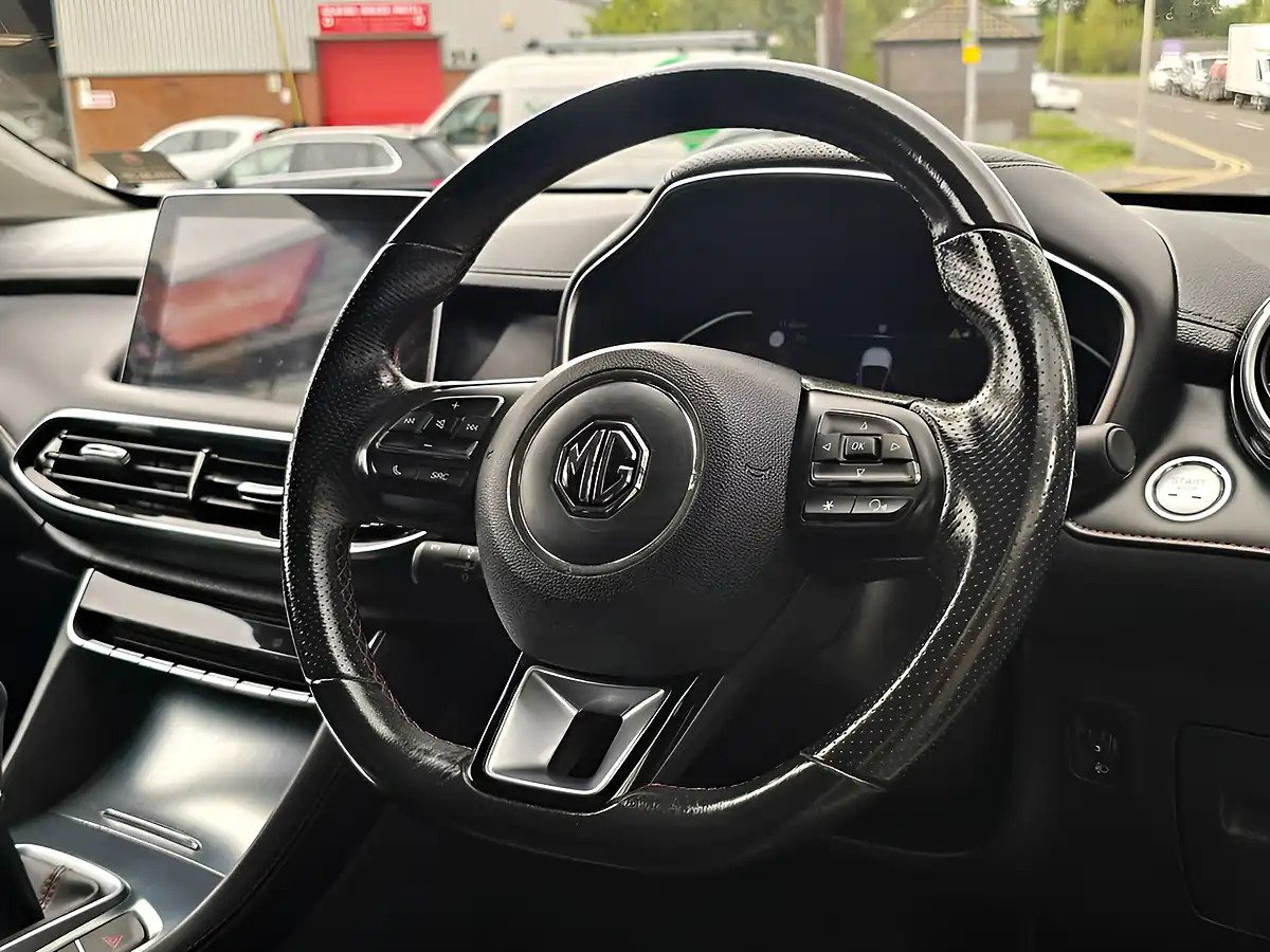 Used 2023 MG HS Trophy Arctic White - Interior and Exterior details 18