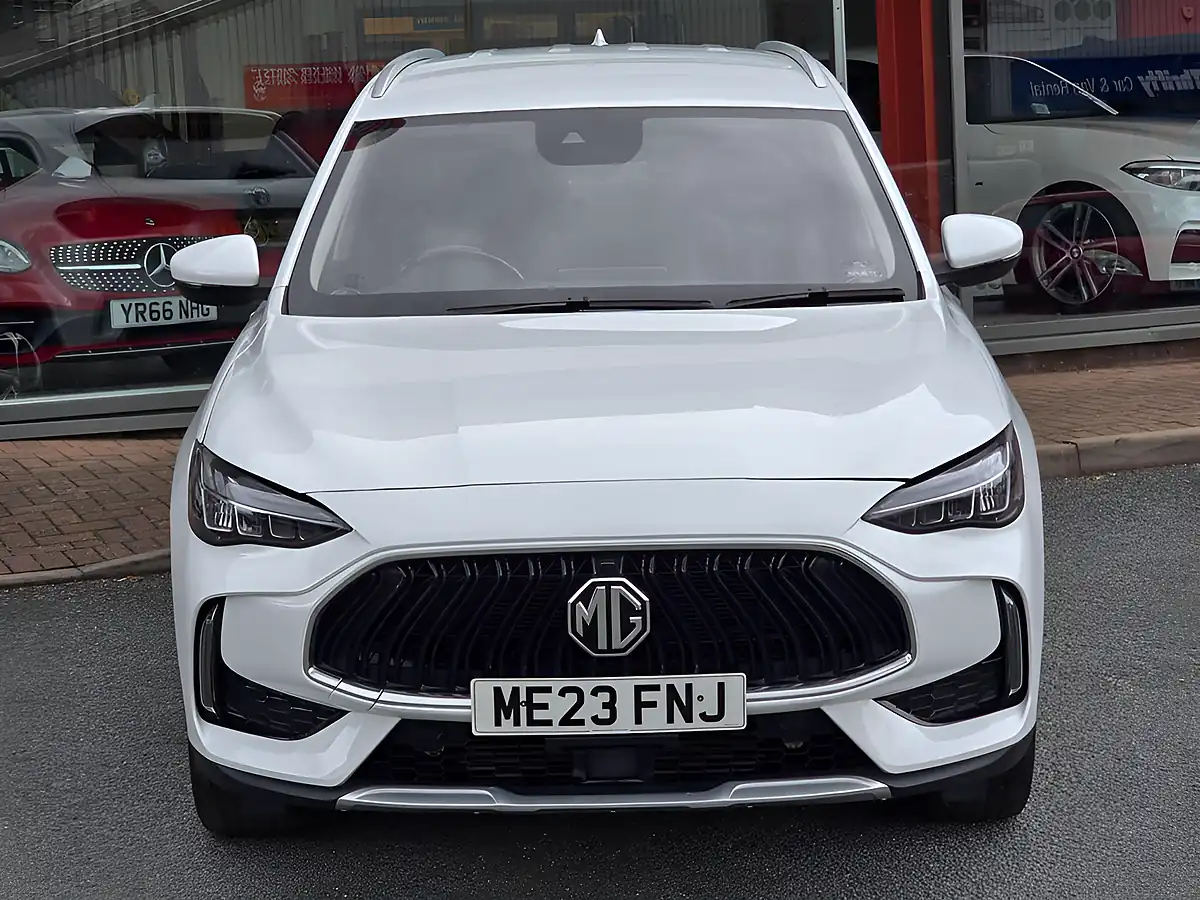 Used 2023 MG HS Trophy Arctic White - Interior and Exterior details 5