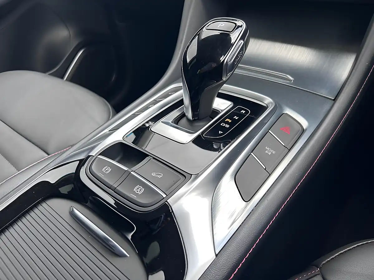 Used 2023 MG HS Trophy Holborn Blue - Interior and Exterior details 14