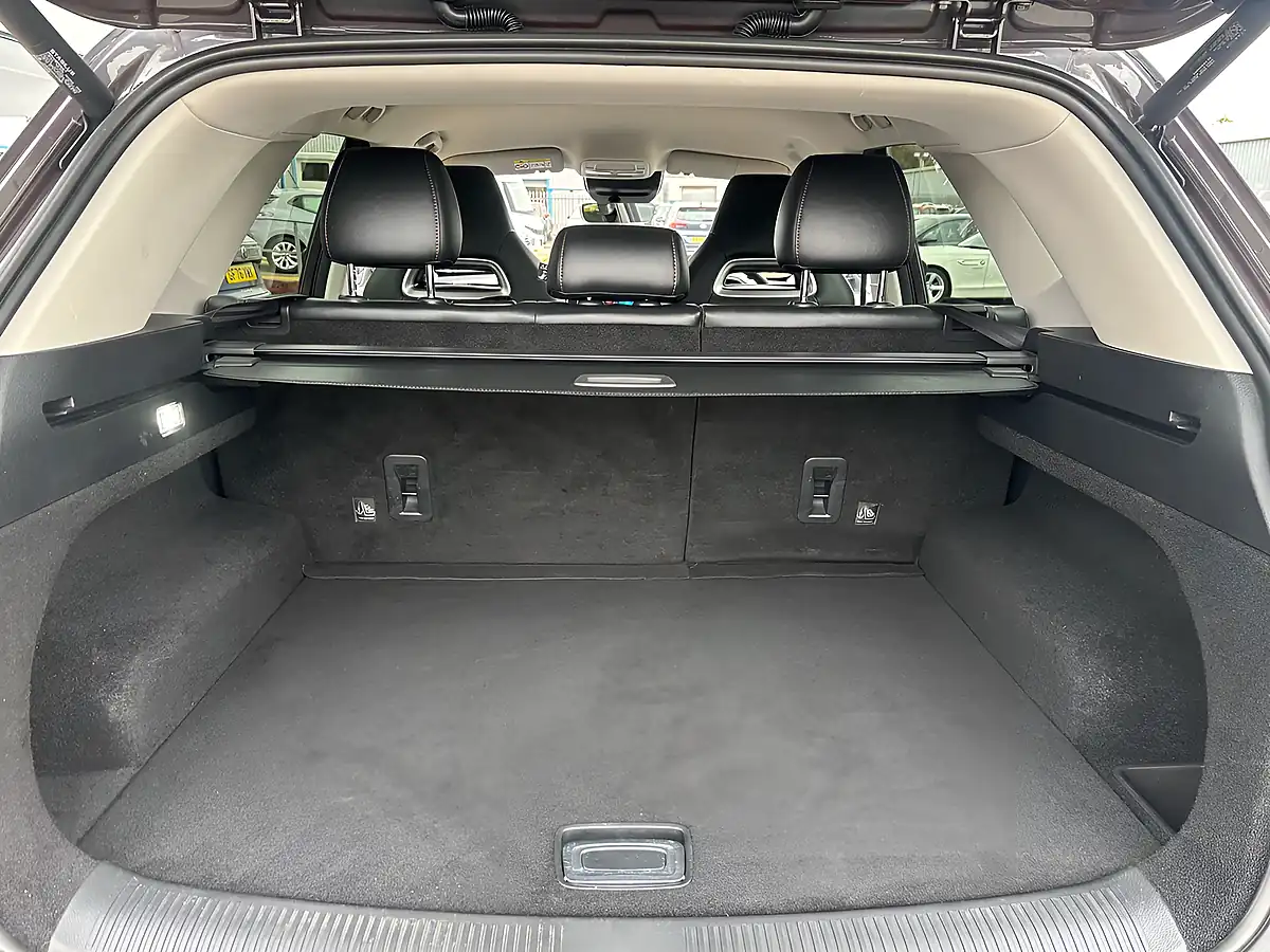 Used 2023 MG HS Trophy Urban Grey - Interior and Exterior details 14