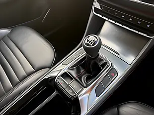 Used 2023 MG HS Trophy White - Interior and Exterior details 17