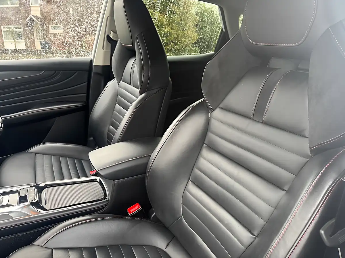 Used 2023 MG HS Trophy White - Interior and Exterior details 9