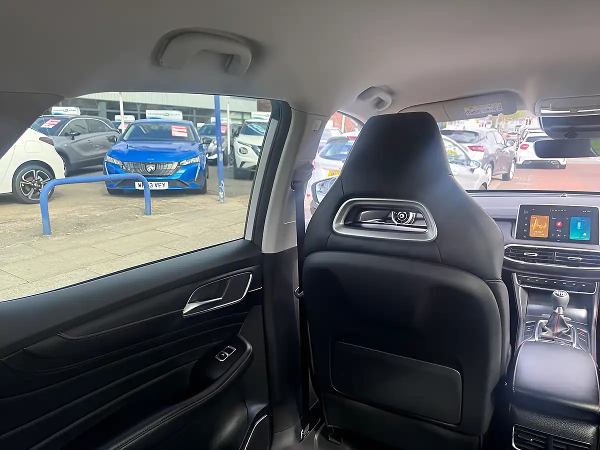 Used 2023 MG HS Trophy White - Interior and Exterior details 13