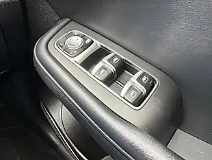 Used 2023 MG MG Hs Excite Black - Interior and Exterior details 15